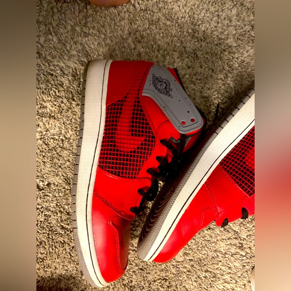 NIKE AIR JORDAN 1 RETRO '89 TORO RED